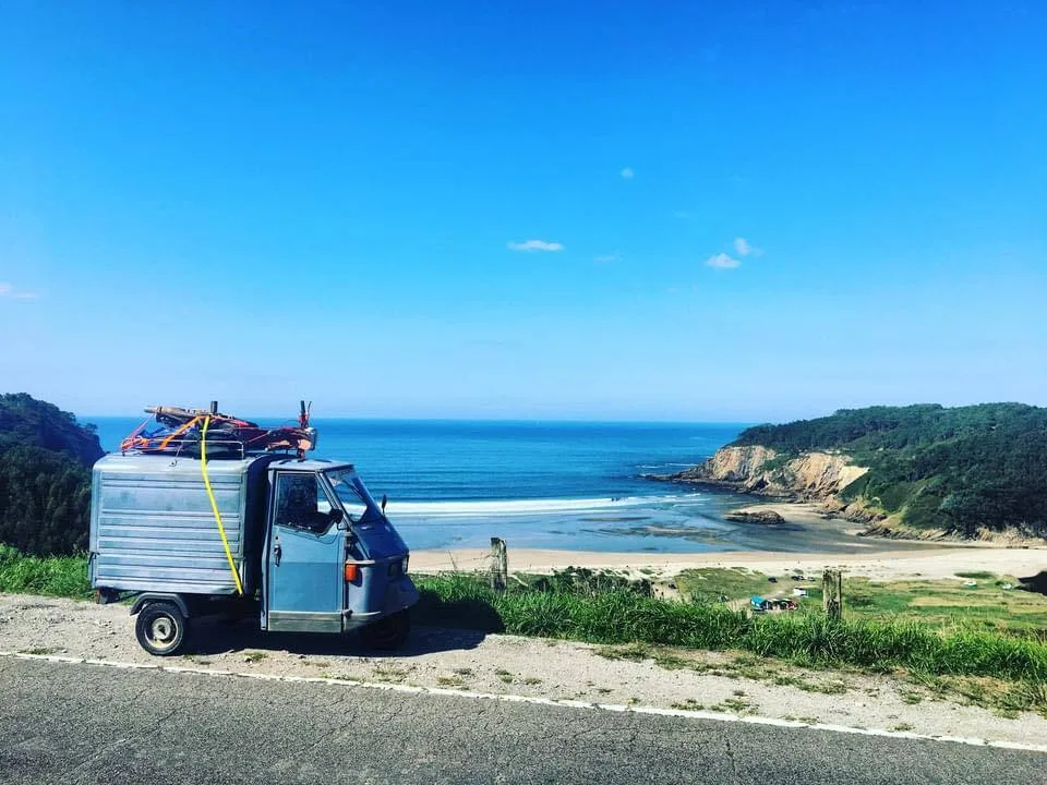 Piaggio Ape 50 Anita at the Atlantic coast — Slow Way Home 2020