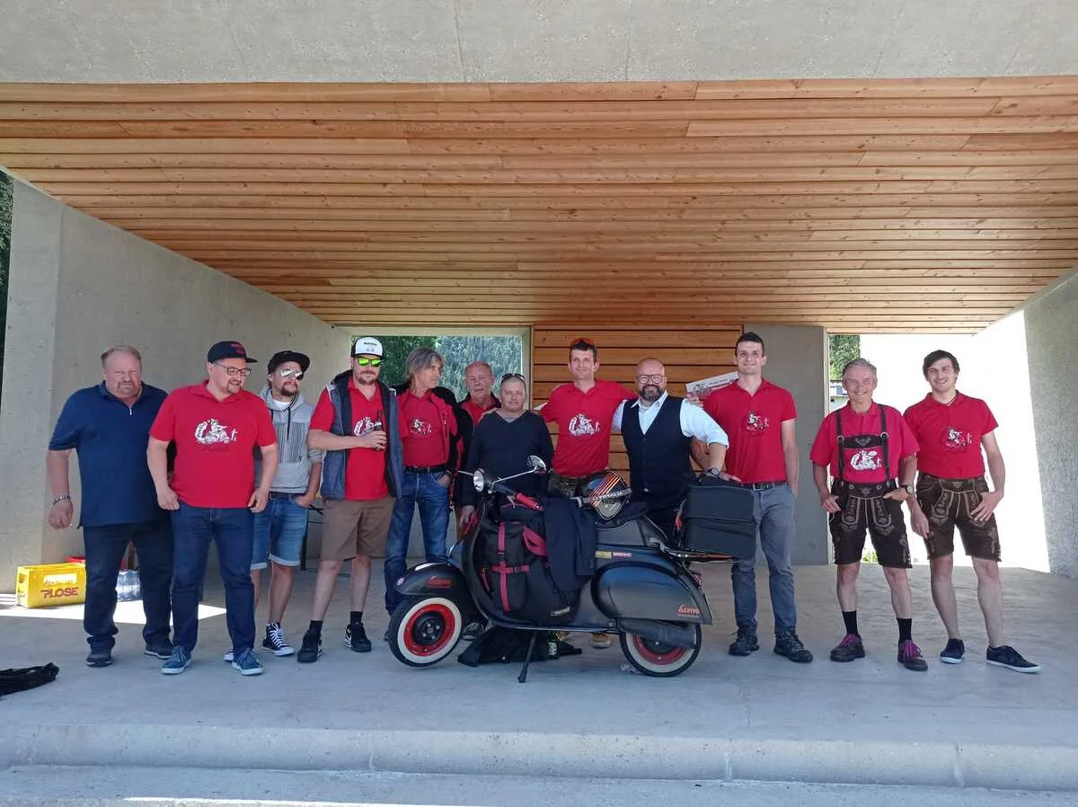 Markus André Mayer with Vespa club group at Gentleman Giro Imst Tyrol Austria 2021