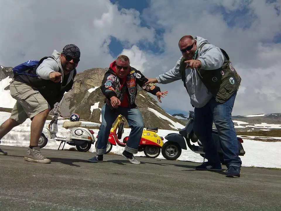 Markus Mayer with Kalle and Mirko at the Grossglockner snow — Vespa Alp Days 2015