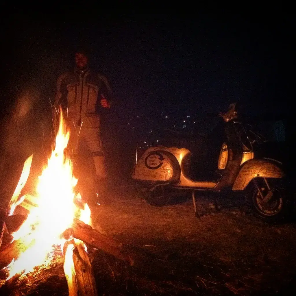Markus Mayer Vespa Campfire Elefantentreffen Night 2015